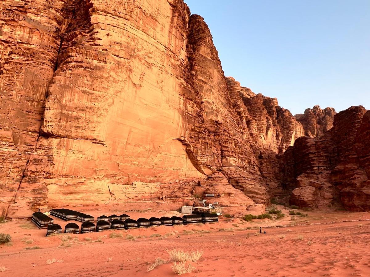 Cort de lux Bedouin Lifestyle Camp Wadi Rum