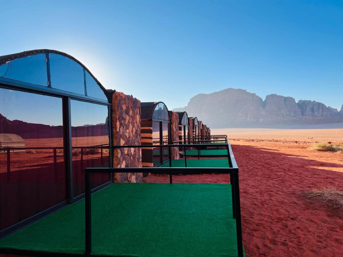 Cort de lux Bedouin Lifestyle Camp Wadi Rum