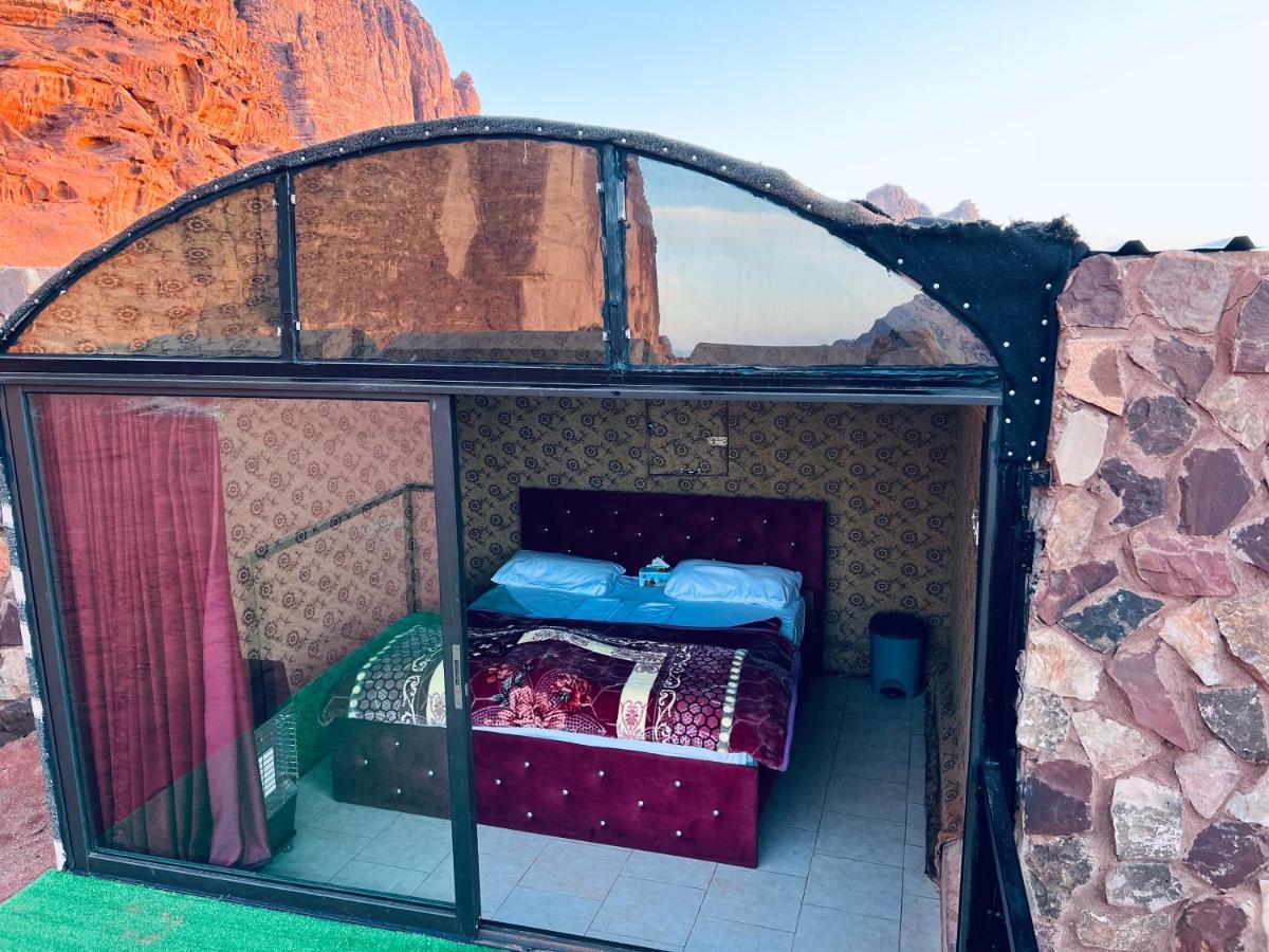 Bedouin Lifestyle Camp Luxury tent Wadi Rum